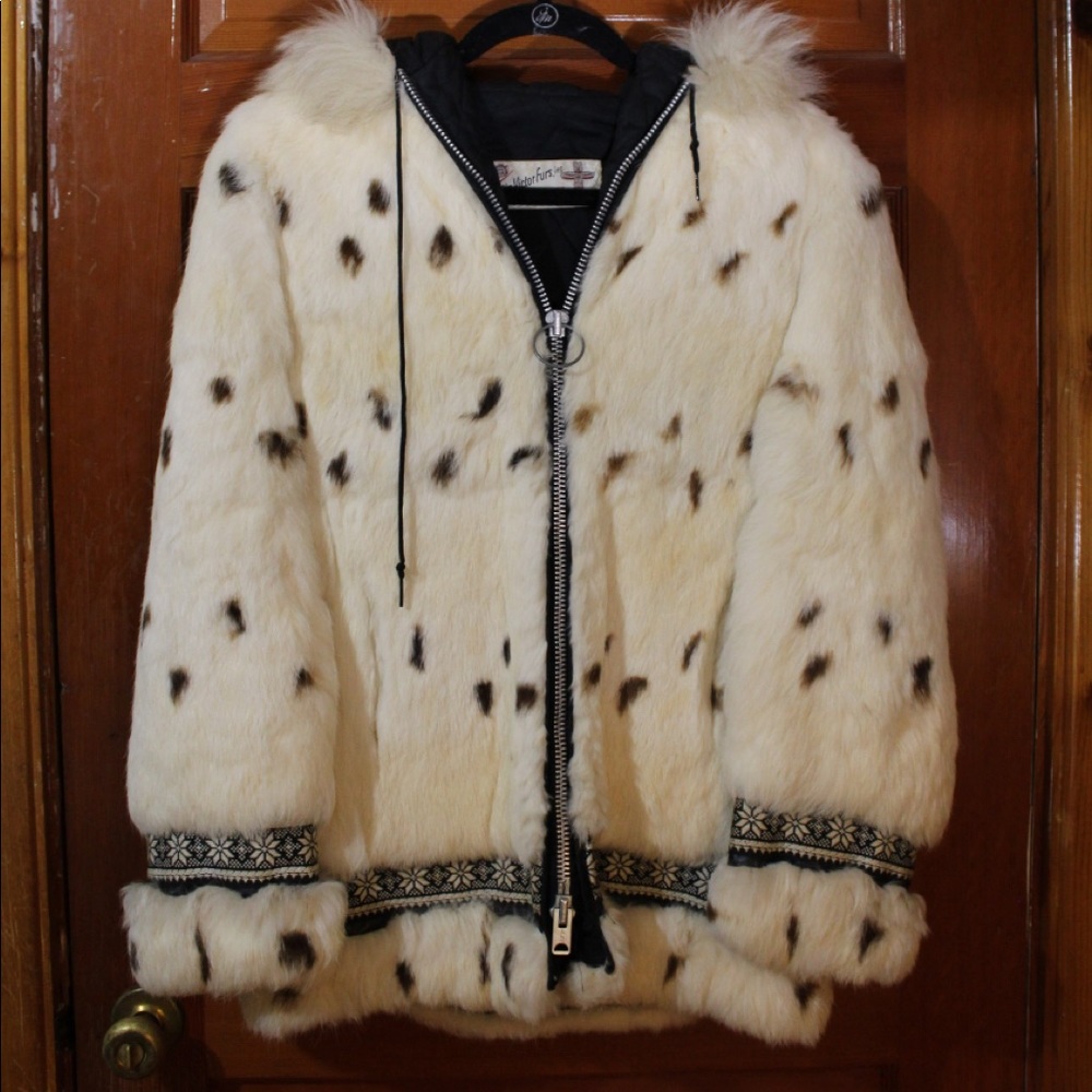 Vintage Martin victor furs genuine Alaskan furs coat